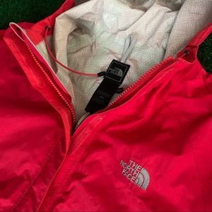 Women’s M Hot Pink TNF Windbreaker